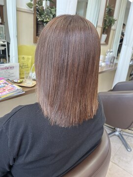 コアフィールフィス(COIFFURE fils) 《見附　今町》M3D 明るめアッシュカラー