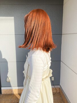 ヘアーアイストゥーレ(HAIR ICI TRE) ブリーチなしオレンジオレンジベージュ暖色カラーダブルカラー