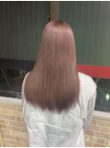 ピンクベージュ