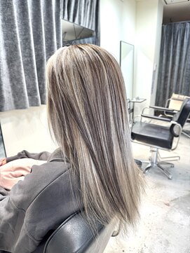 サロンワン(Salon1) ローライト