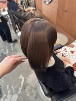 チャプター 問屋町(chapter)&nbsp;ブリーチなしワンカラーアッシュブラウンカラーミディアムボブ