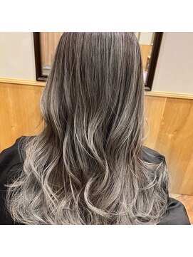 アミ 梅田(amie) シャドウルーツ&バレイヤージュハイライト