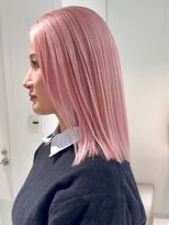 フリーク(FLEEK) ペールピンクストレートボブ