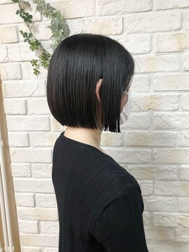 ミックリンクバイリッシュ(mic link by Riche) ぱつっとあごラインボブ