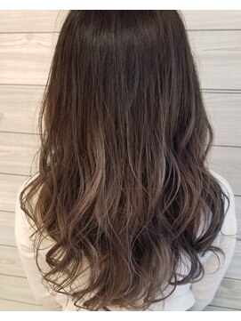 クレア(CREA) アッシュグラデーション