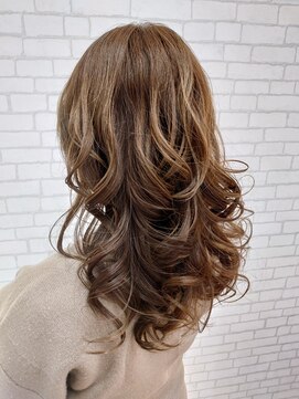 シルビジュー(Cills Bijou) ☆大人女性美髪スーパーロングレイヤースタイル☆