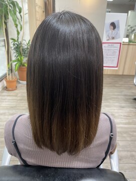 サラ 新道店(SALA) ミディアム×グラデーションカラー