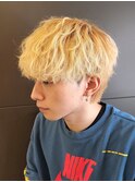 マッシュウルフブリーチハイトーン波巻きスパイラルパーマ