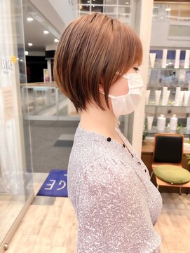 シシ 大宮(She 2.) 乾かして丸くなるショート/丸みショート/前髪/ベージュカラー