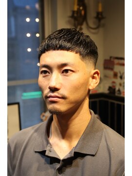 ツーエイチ 新宿(2H) 新宿/クロップ/大人ヘア