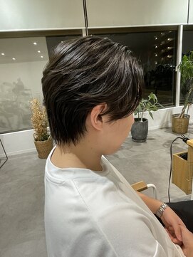 ヤテ(yate') センターパート　縮毛矯正　ニュアンス