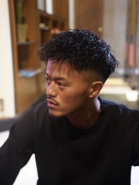 メリケンバーバーショップ コウベ(MERICAN BARBERSHOP KOBE) ショートツイストパーマa