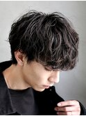 波巻きツイストスパイラルパーマツーブロックメンズマッシュヘア