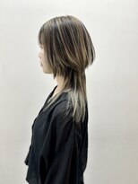 ヘアーライズ 池袋東口店(hair RISE)&nbsp;ウルフカットを切ってエアータッチバレイヤージュして補色いれる