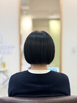 ヘアー グリーン(hair green) 自然な丸みと艶感が美しい大人上品ボブスタイル