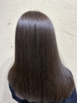 レイ ルーチェ(LEI LUCE.) 暗めのグレージュ