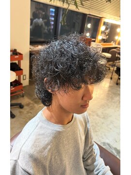 ビハインドザカーテン(BEHIND THE CURTAIN) 【外国人風癖毛パーマ】メンズマレットヘア