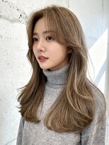 エイチ 大阪梅田(H)&nbsp;アンブレラカラーミディアムヘアショートカットセミロング50代