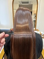 ロッカ(ROCCA)&nbsp;ロング×ストレート×髪質改善×艶髪×チェリーブラウン