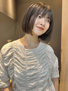 ミィ 浦和(mee) 透明感カラー ボブ 前髪 ショート カラー ブリーチ&カラー