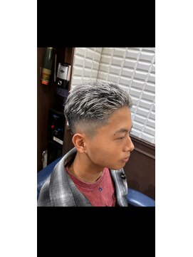 ルピナス 中田(Lupinus) ホワイトメッシュスリックバックフェード