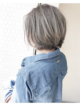 ヘアーアンドアトリエ マール(Hair&Atelier Marl) 【Marl】ホワイトアッシュの前下りボブ♪