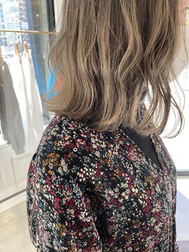 ヘアーアイスカルテット(HAIR ICI QUARTET) ふんわりベージュ