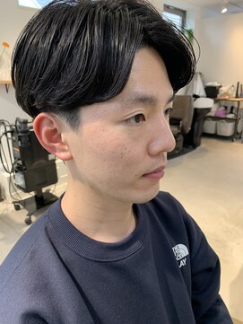 タルサ(tulsa) センター分けさりげなく毛先にパーマ