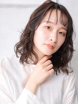 無垢(muku)&nbsp;大人可愛い小顔美髪ツヤ髪ふんわりカール薄めバングA9