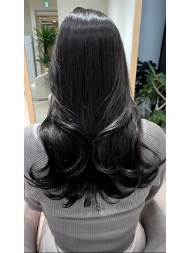 アム 表参道(am) 小顔薄めバンググレージュレイヤーロング前髪パーマ黒髪