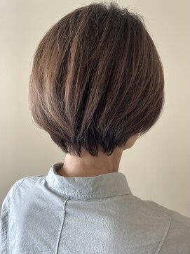 シリ アンド ブラント(siri and brunt) 大人ショートボブ