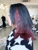 タブー(TABOO)&nbsp;あき/深みの赤のインナーカラー/レイヤーカット