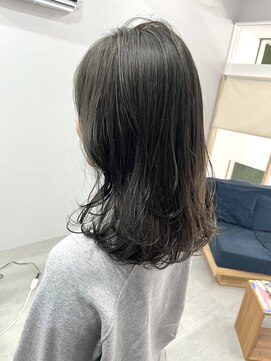 チーク(CHiiK) グレージュ