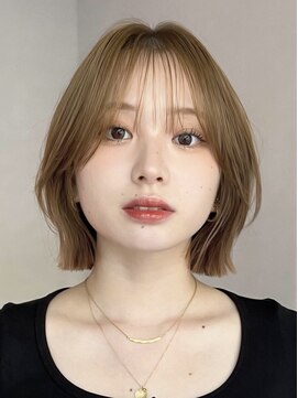 透明感カラー×ワンカールで可愛いレイヤーボブ