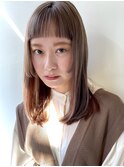 レイヤーカットハッシュカット顔まわりミディアムロング