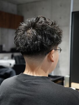 メッツ 原宿(METS) MEN'S/スパイキーショート×テーパーフェード×ピンパーマ