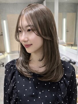 ナナローネス 渋谷(nana loness) ミディアムレイヤー　くびれレイヤー　グレージュカラー