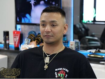 トラスティ(TRUSTY)の写真/第一印象が変わる。骨格に合わせて仕上げる、メンズ眉カットや髭を整える施術が得意なバーバーサロン！