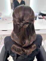 ヘアーメイクサロンアール(hair make salon R) ハーフアップ