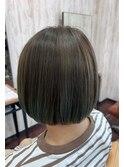 ショートボブ