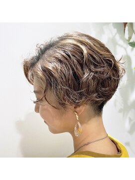 ハナワ エビス トウキョウ ヘアーサロン(HanaWa ebisu tokyo hair salon) ニュアンスショートパーマ