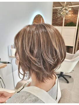 チェルシーヘアーデザイン(Chelsea hair design) 外ハネショート|外ハネレイヤー|外ハネボブ|ゆるふわボブ