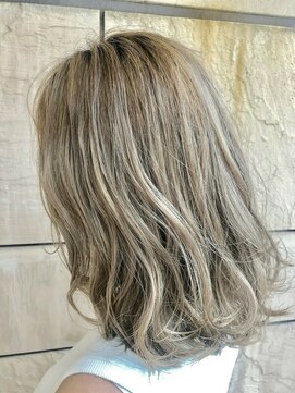 アフィナー(Afinar) 【横浜/横浜駅】ミルクティカラー★