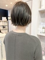 キャアリー(Caary)&nbsp;福山市美容室Caary襟足スッキリミニボブ外ハネ透明感グレージュ