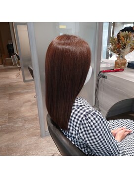 オナー(honor) 20代30代40代艶感ストレートベージュ系カラー透明感ロング