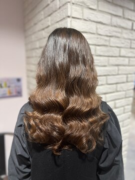 リーオオサカ(Lee Osaka) 【モモカ】韓国風パーマ