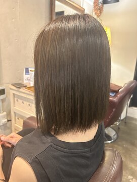 ステディー(Steady) 切りっぱなしボブ