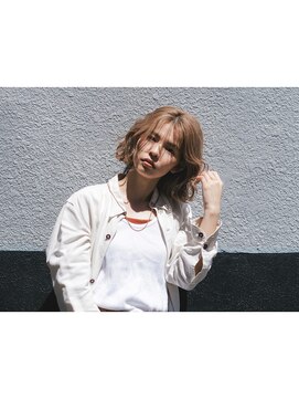 らふる 外ハネ ニュアンスウェーブボブ