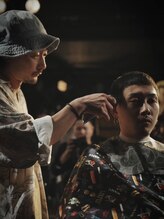 キングズチェアー カットクラブ(Kings' chair cut club)