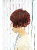 刈り上げ　ショート　ボブ　アシンメトリー